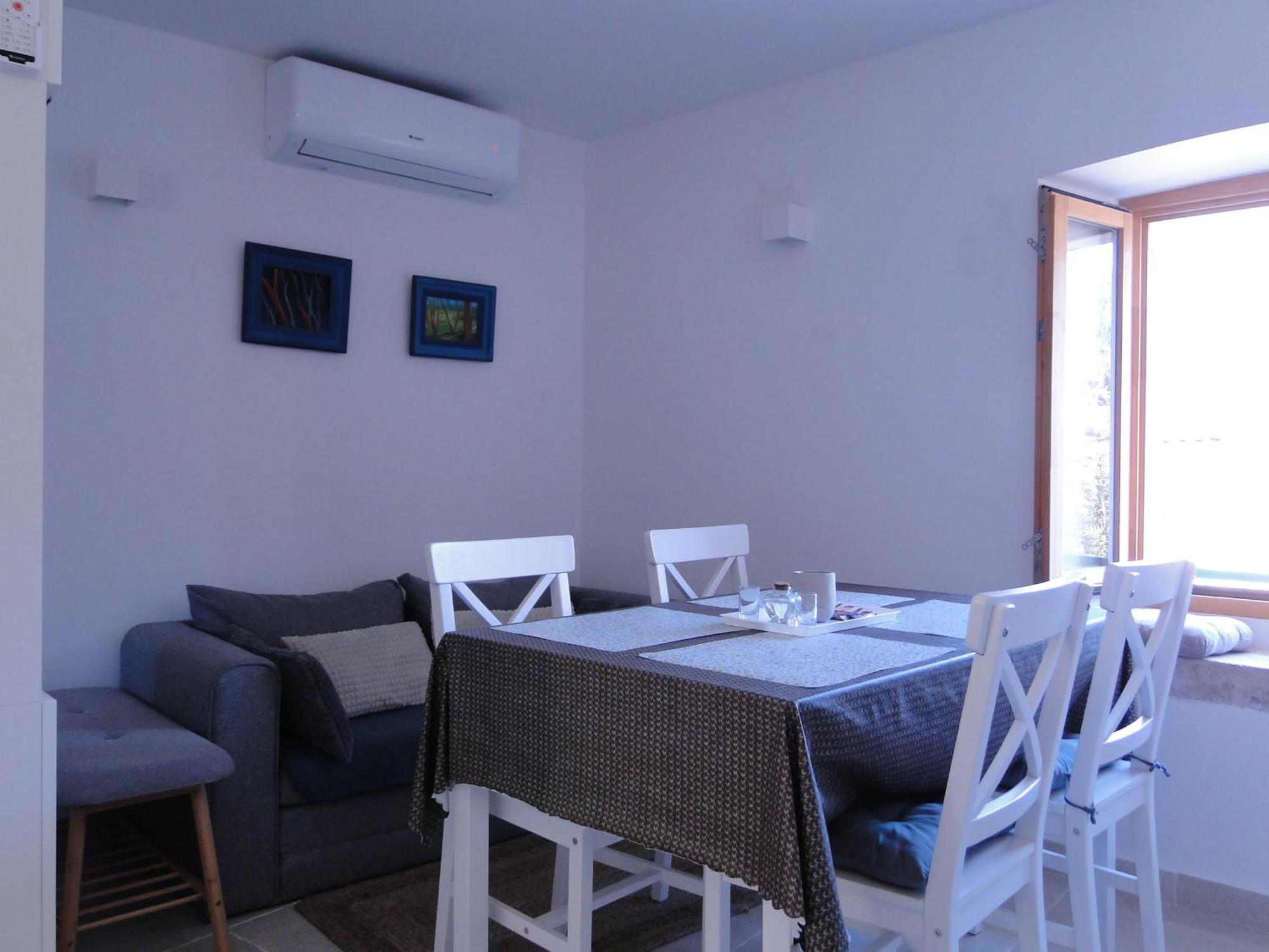 Heritage Apartments Kyra & Fox In Pitve, Hvar Exterior photo