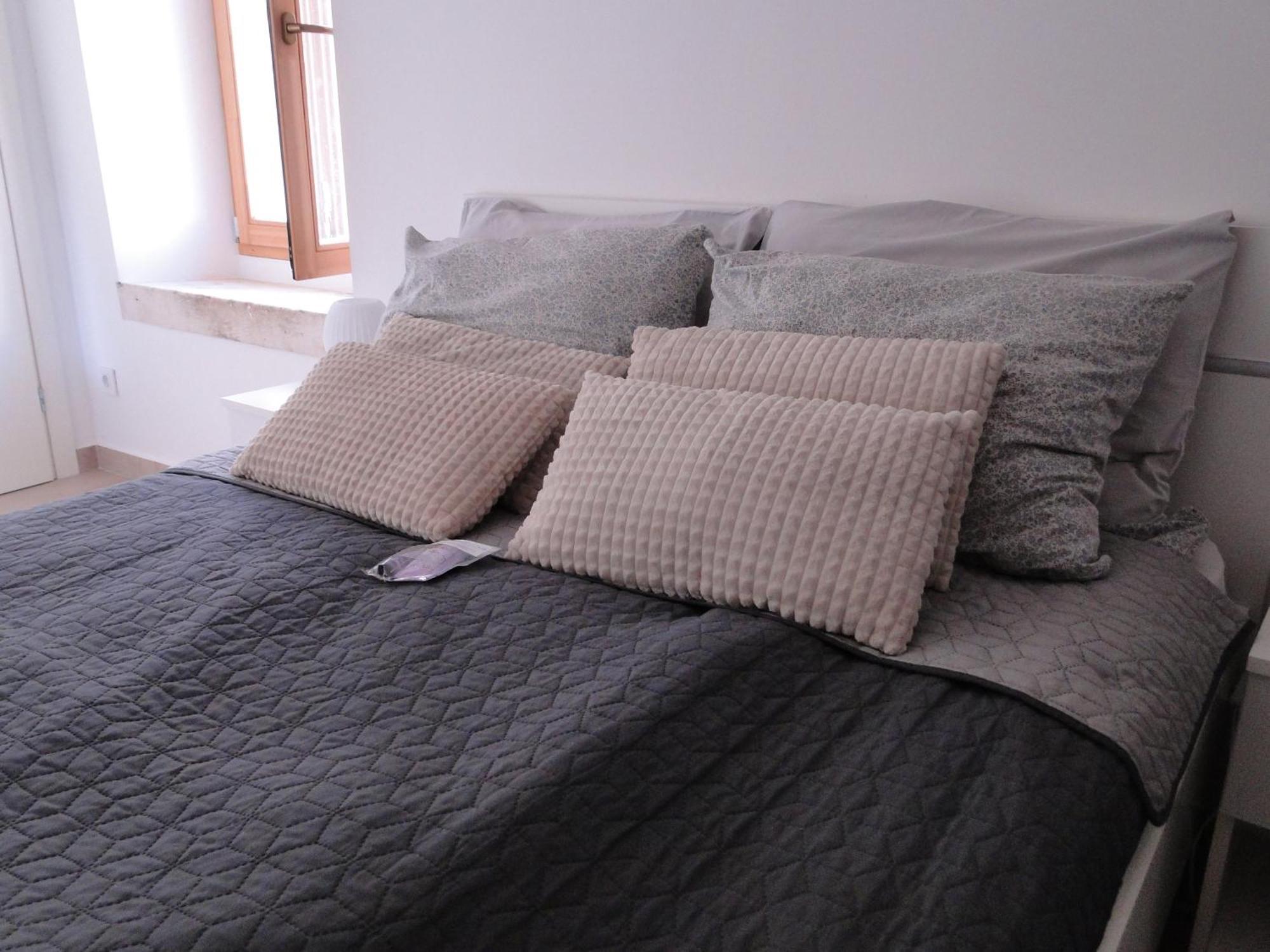 Heritage Apartments Kyra & Fox In Pitve, Hvar Exterior photo