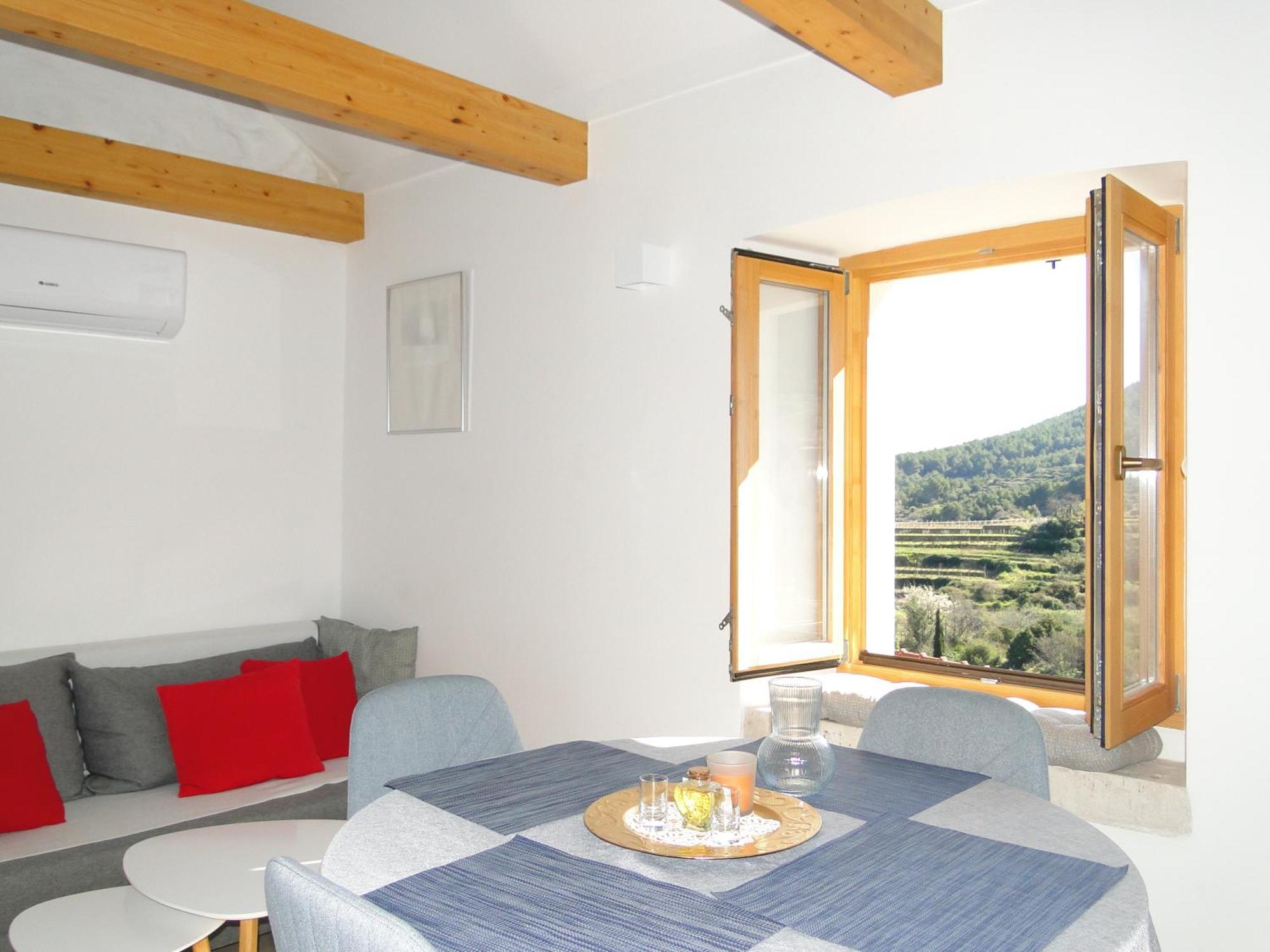 Heritage Apartments Kyra & Fox In Pitve, Hvar Exterior photo