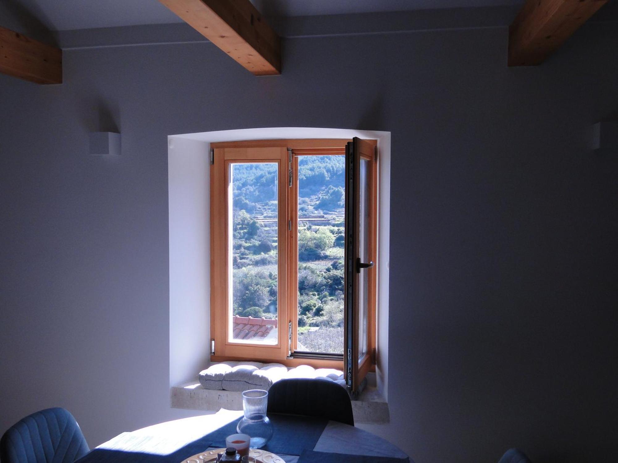 Heritage Apartments Kyra & Fox In Pitve, Hvar Exterior photo