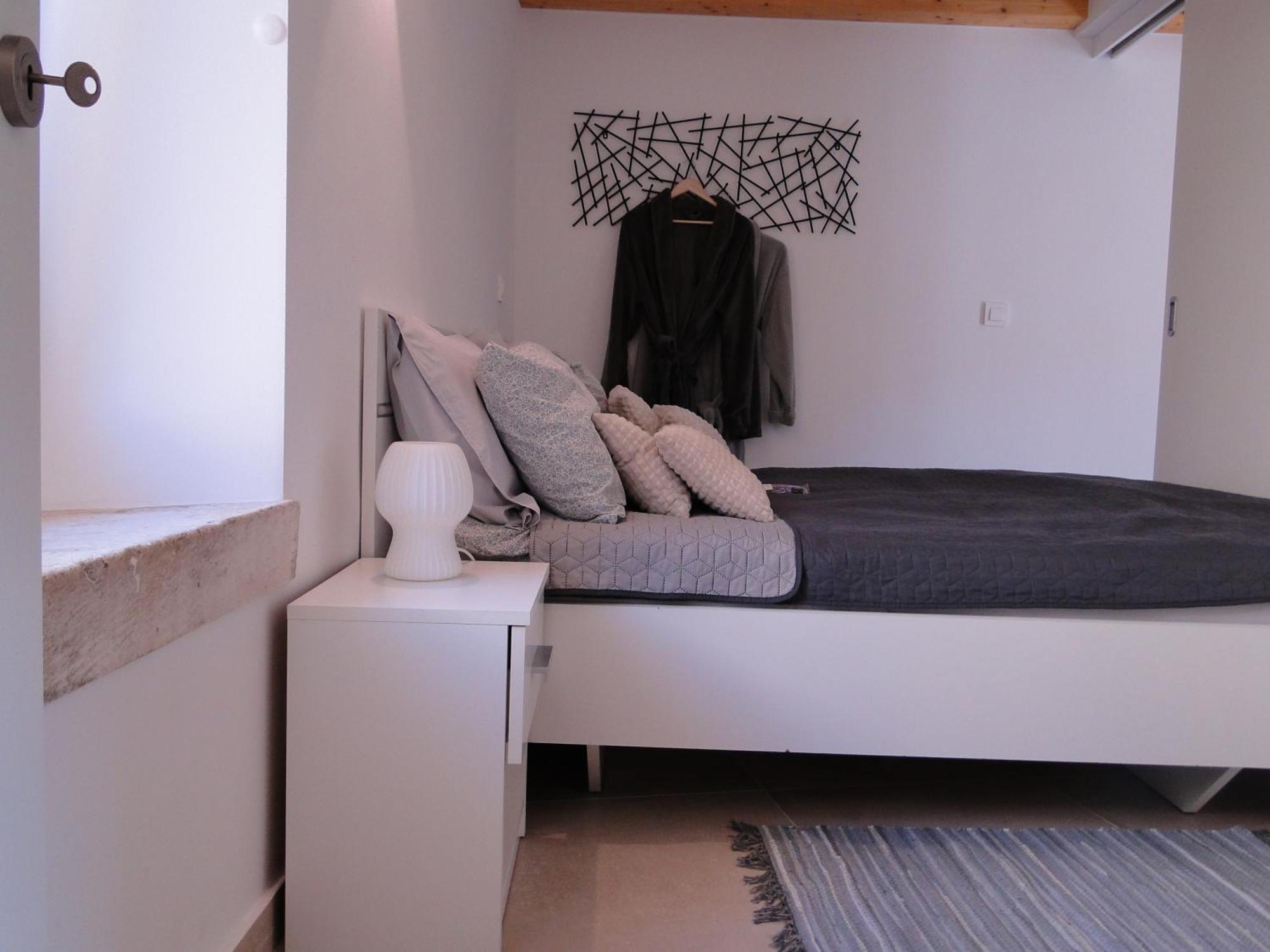 Heritage Apartments Kyra & Fox In Pitve, Hvar Exterior photo